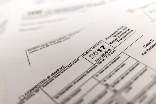 1099 Forms: Everything Businesses & Contractors Must Know to Be Stress-Free About Taxes