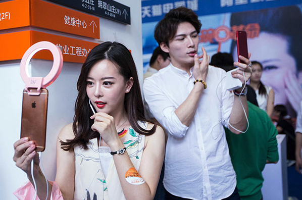 How to Tap Into China’s Live Streaming Shopping Craze