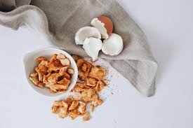 Quevos: The 21-year-old kids who created an egg-white chip brand